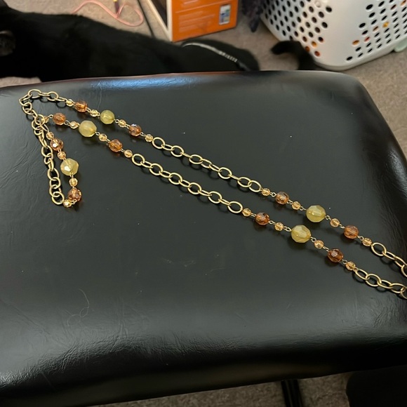 Gold, amber and green necklace - Picture 1 of 2